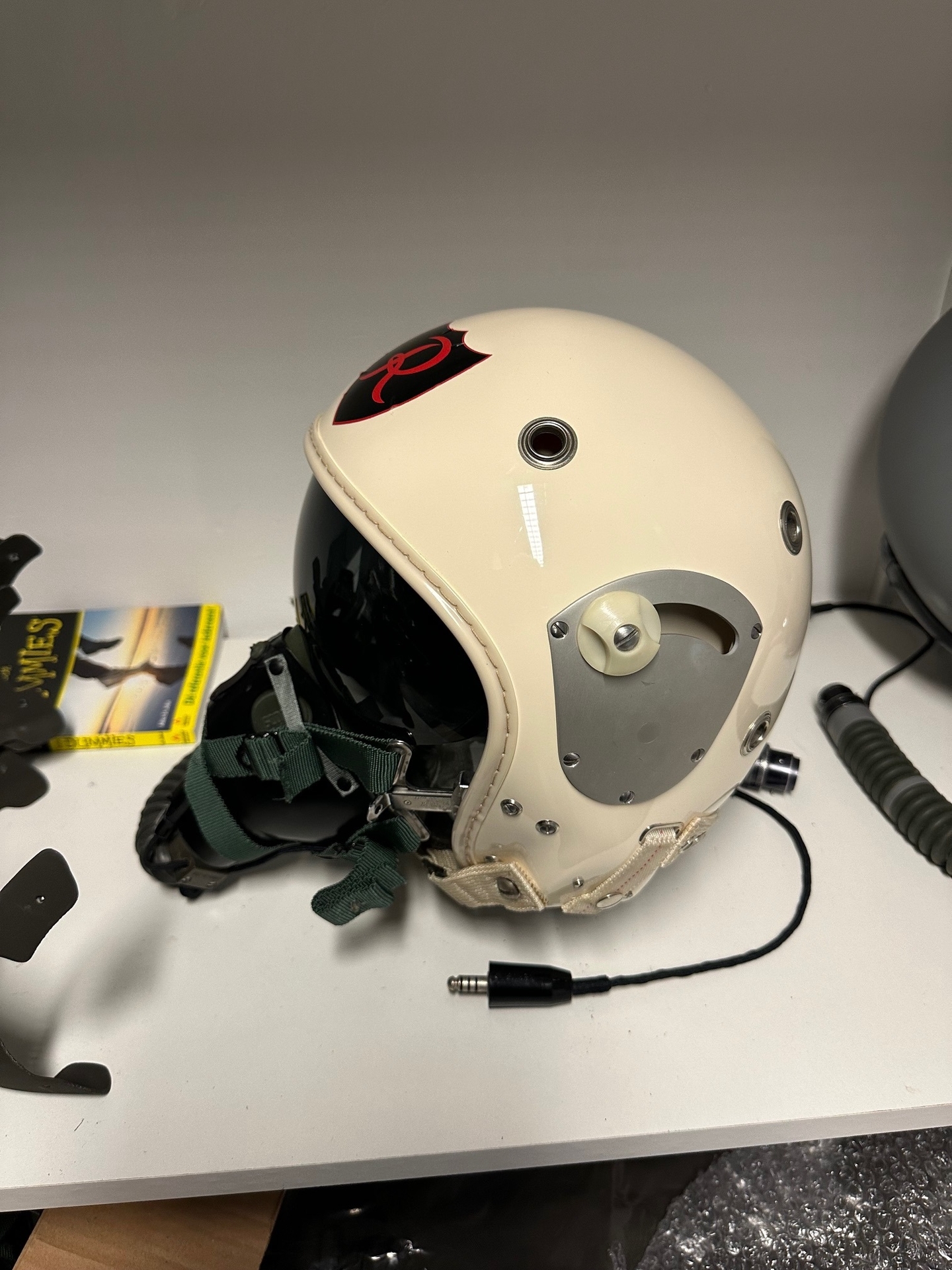 Gueneau 316 flight helmet + MBU-5 oxygen mask Taktisches  Luftwaffengeschwader 71 Richthofen - the Aviation Store.net