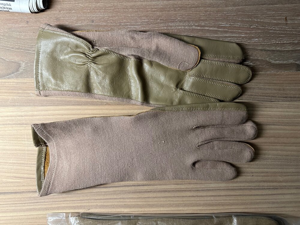 Nomex Fighter Pilot Gloves desert tan color
