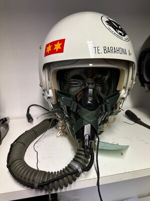 HGU-26P flight helmet & MBU-5/P oxygen mask ALA 12 F-4C Phantom pilot TTE Barahona